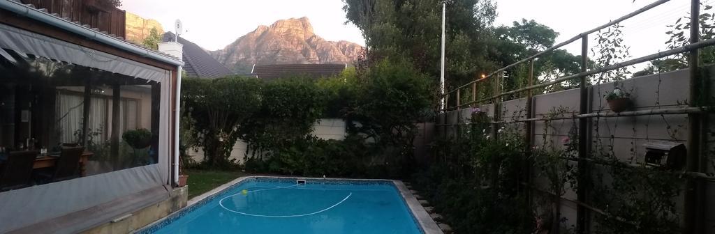 Glenhaven Guesthouse Кейптаун Екстериор снимка
